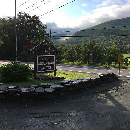 Cave Mountain Motel Уиндъм Екстериор снимка